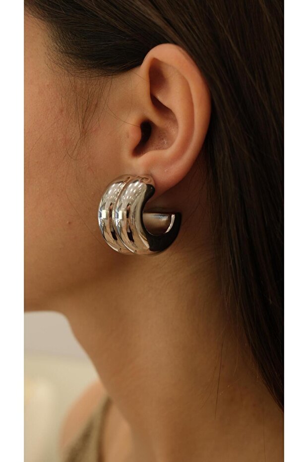Double View Curved C Model Earrings