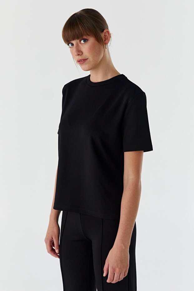 تيشيرت أساسي أسود - 1