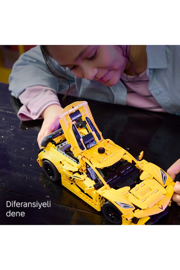 ® Technic Chevrolet Corvette Stingray 42205 - 9+ Oyuncak Model Yapım Seti (732 Parça) - 8