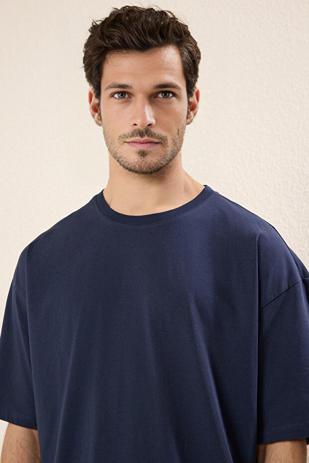 Lacivert Oversize/Geniş Kesim %100 Pamuklu Sırt Baskılı Kısa Kollu T-Shirt TMNSS23TS00168 - 3