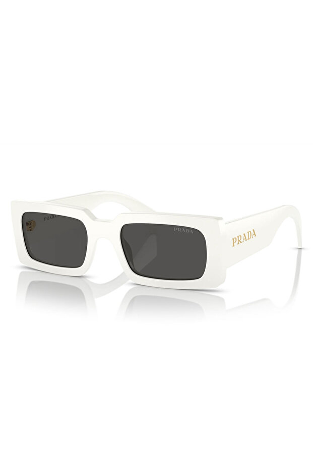  Hw A07S One Thousand Four Hundred Twenty-Five S0 52 Women's Sunglasses