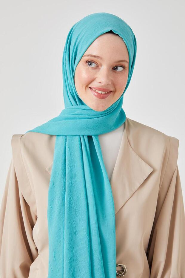 شال فروزن باللون الأخضر الفاتح