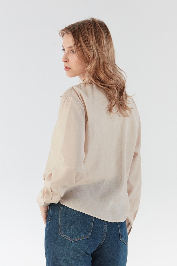 Basic Body Detaylı Kolyeli Gömlek - 3