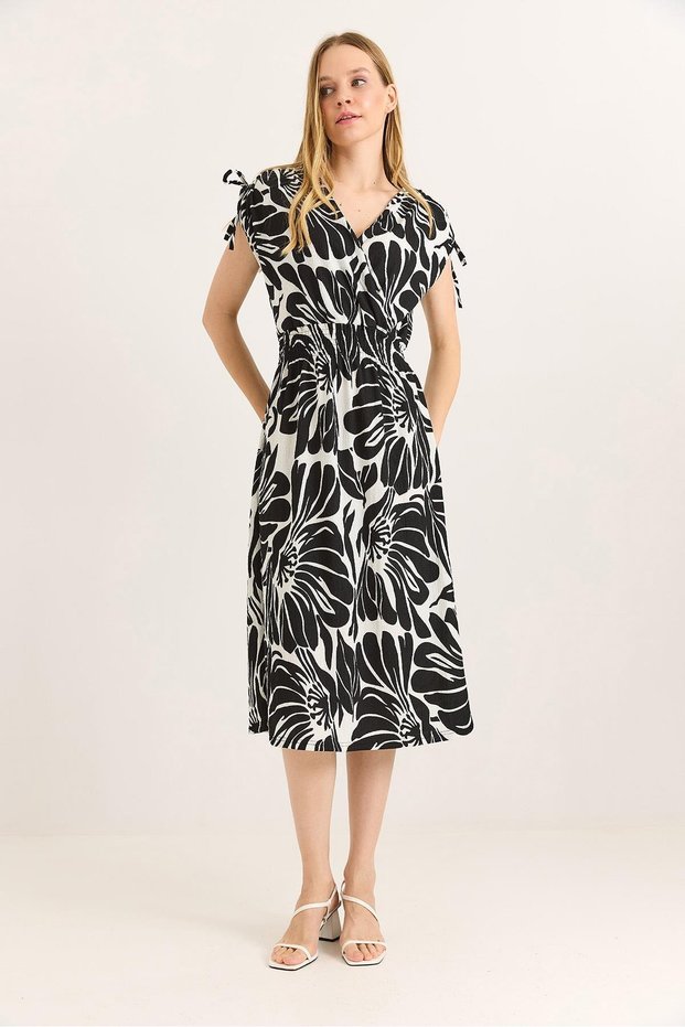 Women's Dress with Drawstring Waist and Rope Detail on the Shoulders Black
