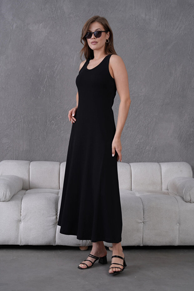 Kolsuz Yazlık Örme Elbise - 5