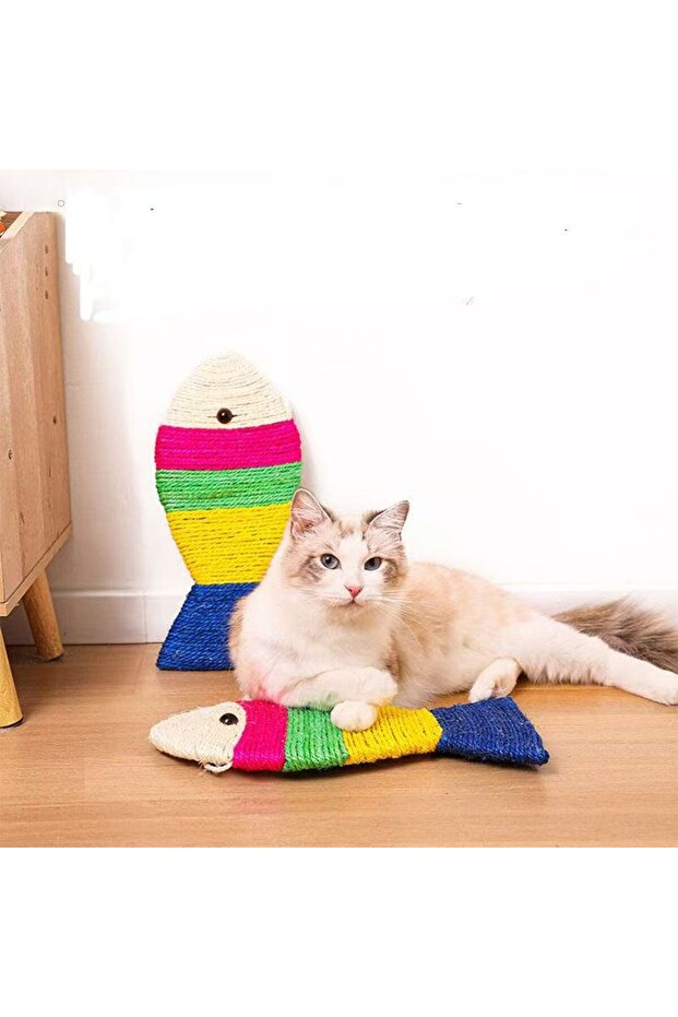 Fish shape Hanging Cat Scratcher Board, Sisal Rope Scratching Post, Colourful Interactive Pet Toy
