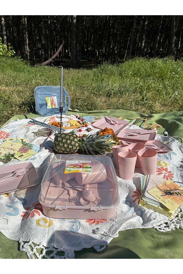 32 Parça 6 Kişilik Piknik Seti – Renkli, Hafif ve Taşınabilir Kamp Takımı - 1