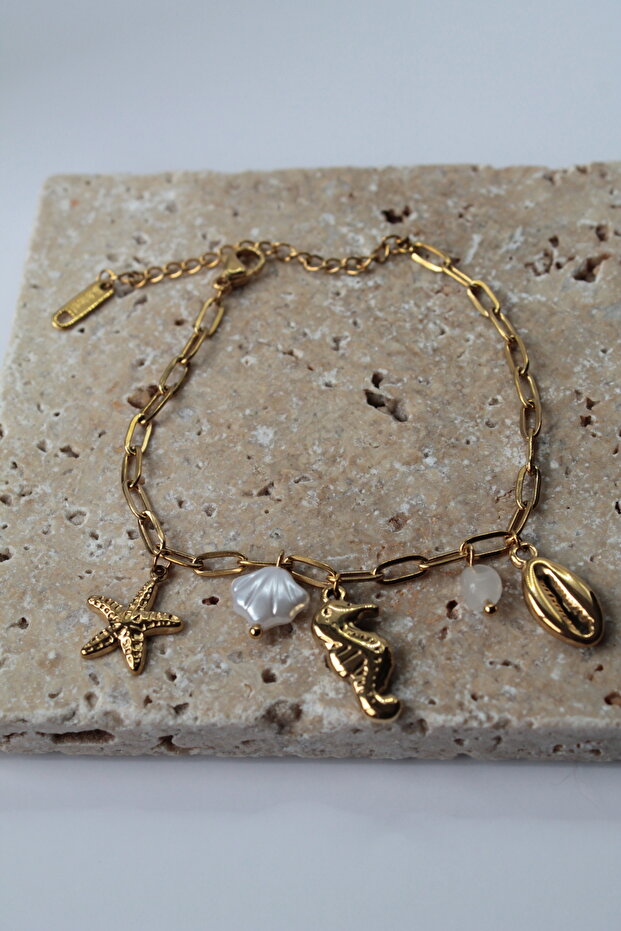 Sea Figured Gold Chain Bracelet – Seahorse & Star & Shell Detailed