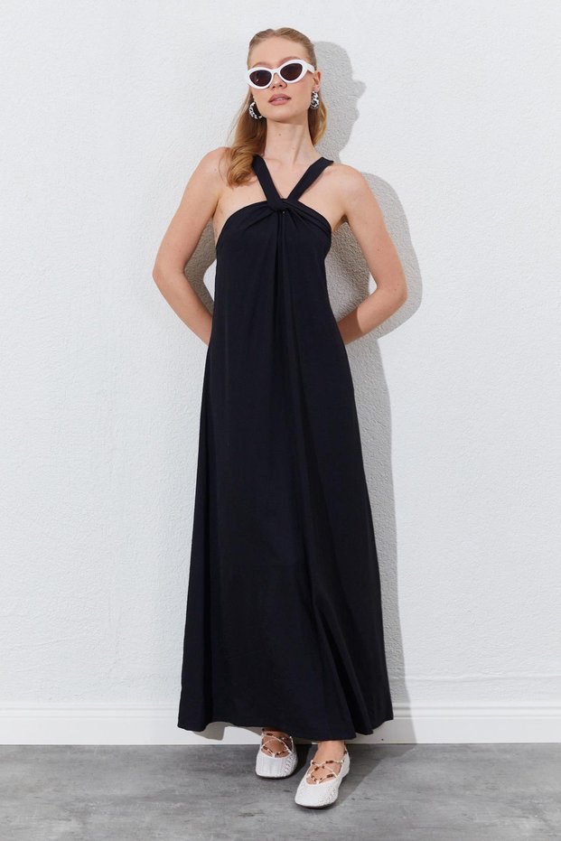 Women's Black Sleeveless Dress with Knot Detail on the Front