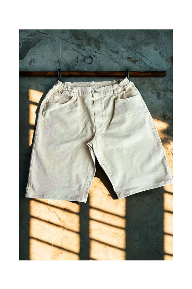 Regular Fit Krem Rengi Erkek Kot Şort - 3