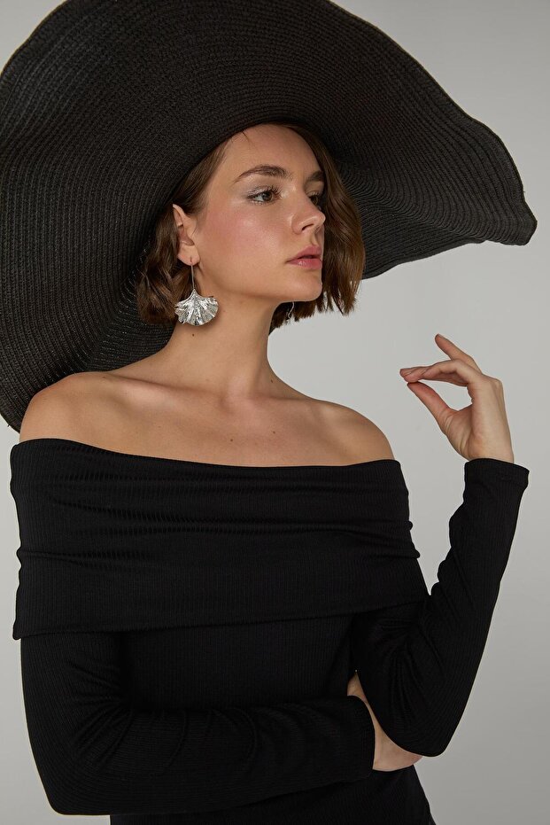 Omuzu Açık Bluz - 1