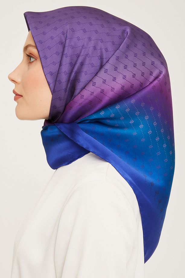 Nostalji Serisi Twill İpek Eşarp 9003D-09 Logolu Desen Mavi-Fuşya - 3