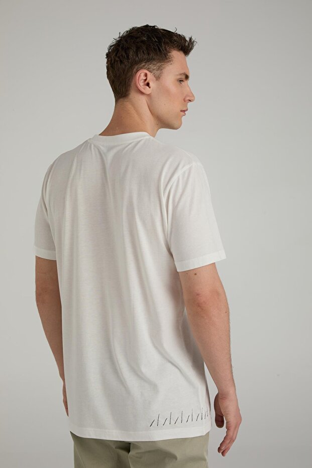 Regular Fit Basic T-shirt - 4