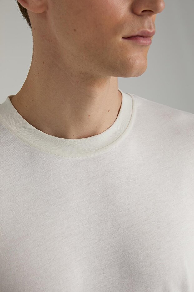 Regular Fit Basic T-shirt - 1