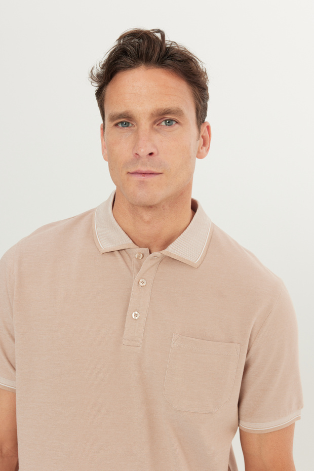 Erkek Çekmeyen Pamuklu Kumaş Comfort Fit Rahat Kesim Bej-beyaz Kıvrılmaz Polo Yaka Cepli Tişört - 4