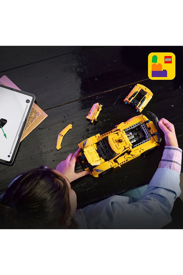 ® Technic Chevrolet Corvette Stingray 42205 - 9+ Oyuncak Model Yapım Seti (732 Parça) - 11
