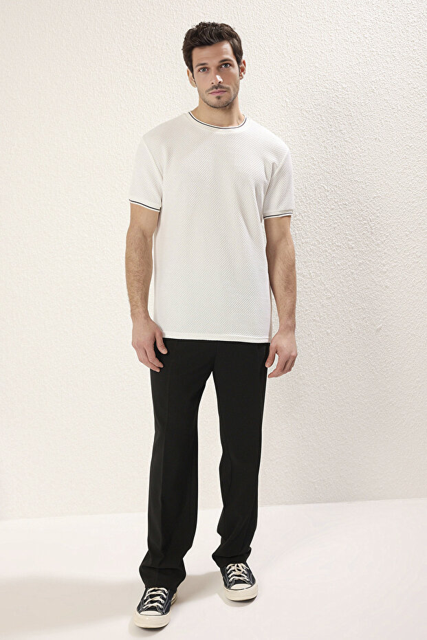Beyaz Regular/Normal Kesim Dokulu Triko Bantlı T-Shirt TMNSS25TS00042 - 1