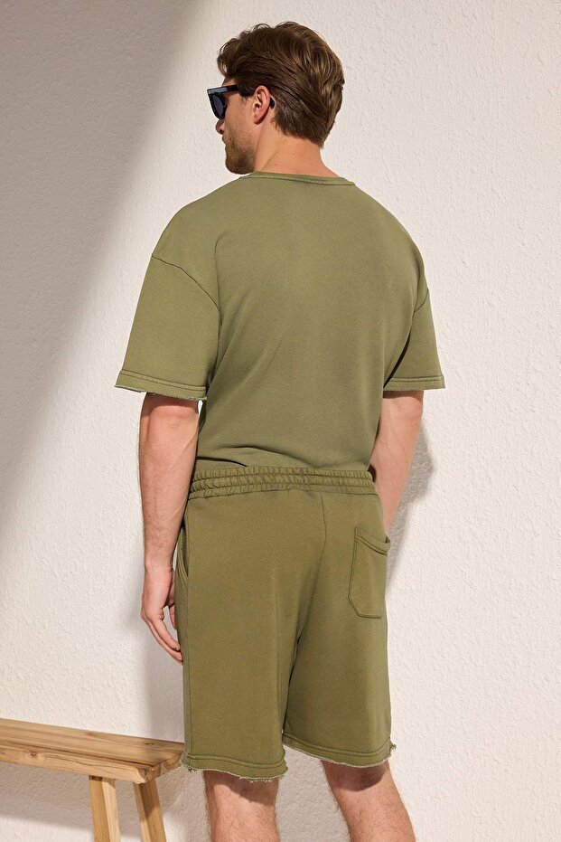 Yeşil Oversize/Geniş Kesim Dikiş Detaylı Şort & Bermuda TMNSS25SR00057 - 5