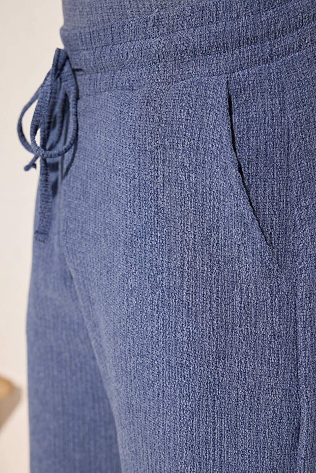 Indigo Straight Kesim Dokulu Açık Paça Eşofman Altı TMNSS25EA00008 - 4