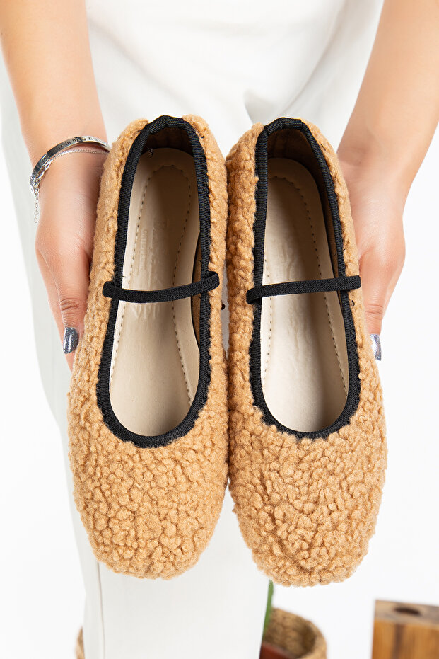 Women's Plush Rubber Detail Flat Sole Mary Jane Tedy Ballerinas