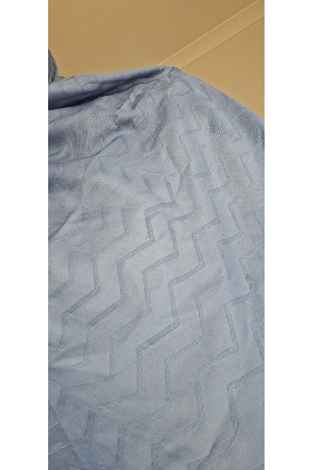 شال بنمط متعرج - أزرق - 2