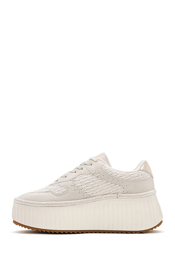Kadın Bej Bağcıklı Kalın Tabanlı Örgülü Sneaker 25SFD430914 - 2