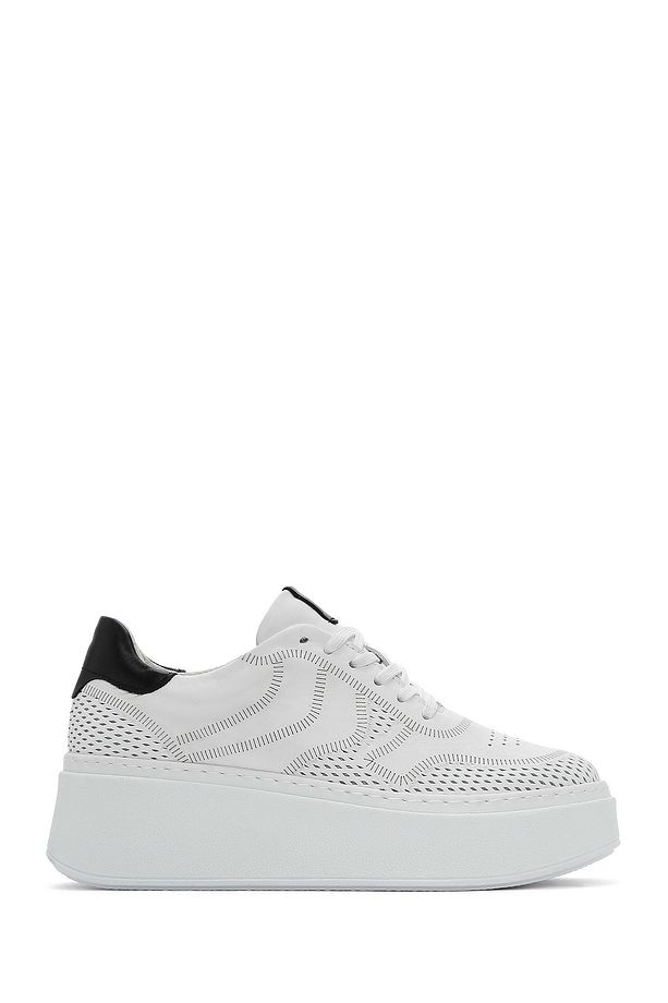 Kadın Beyaz Beğcıklı Kalın Tabanlı Deri Sneaker 25SFD371418 - 1