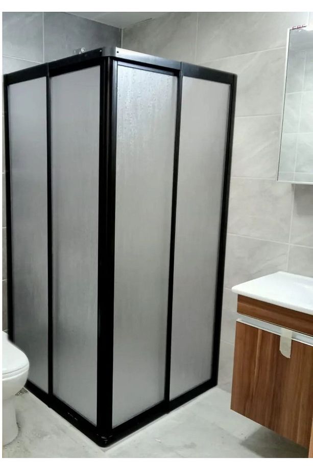 Teknesiz Kare Duşakabin, Plastik Camlı Siyah Profilli - 1