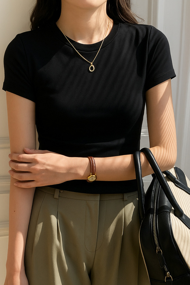 Siyah Bisiklet Yaka Basic Kadın Tişört - 2