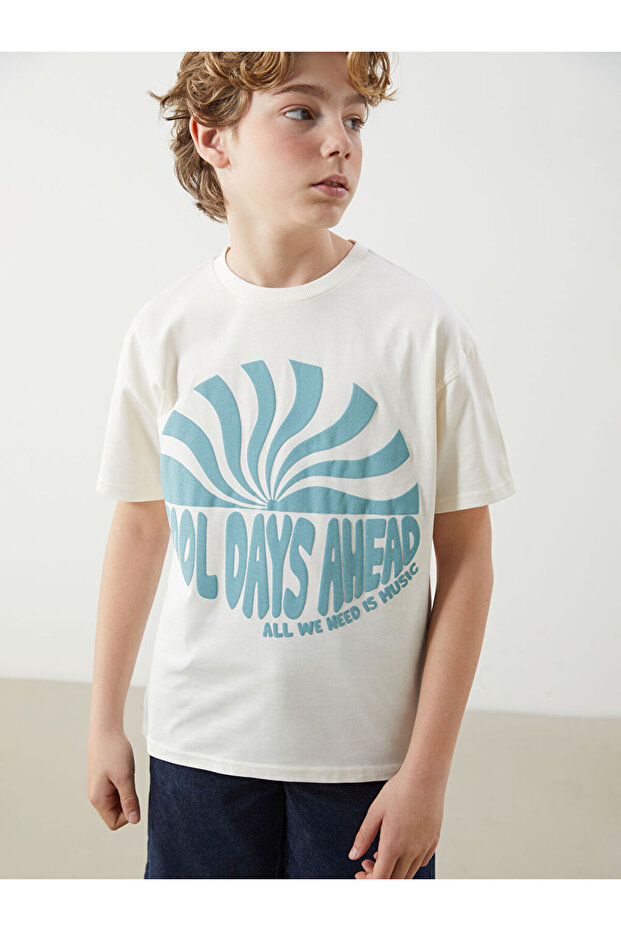 Ecru Crew Neck Printed Combed Cotton Embossed Boys' T-Shirt