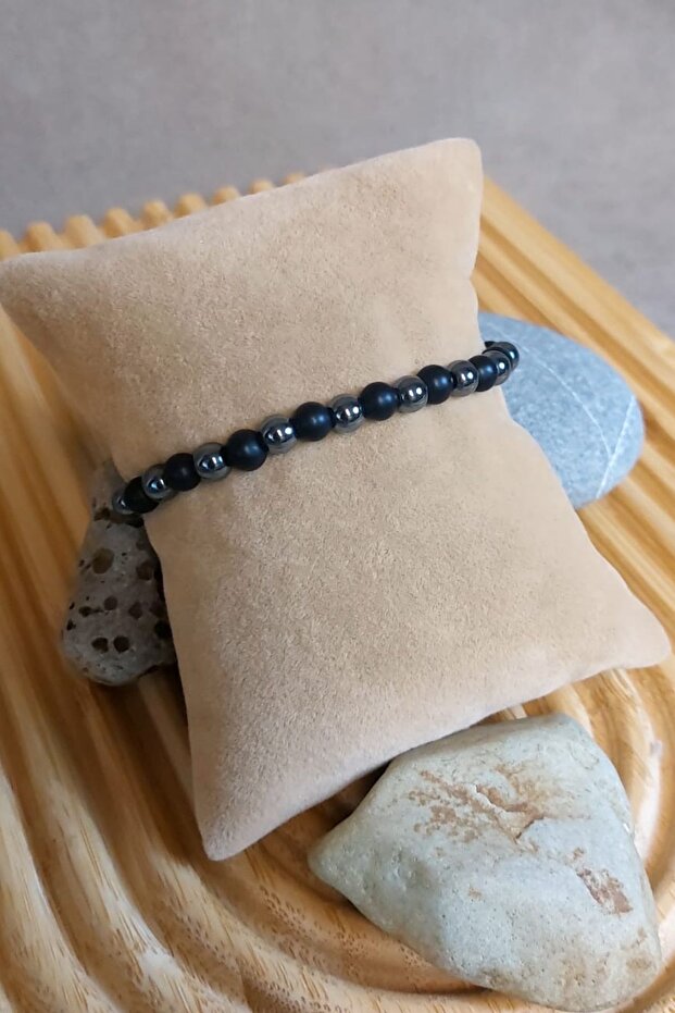 - Özlem 9422 5941 Hematite and Onix Shiny Natural Stone Men's Bracelet