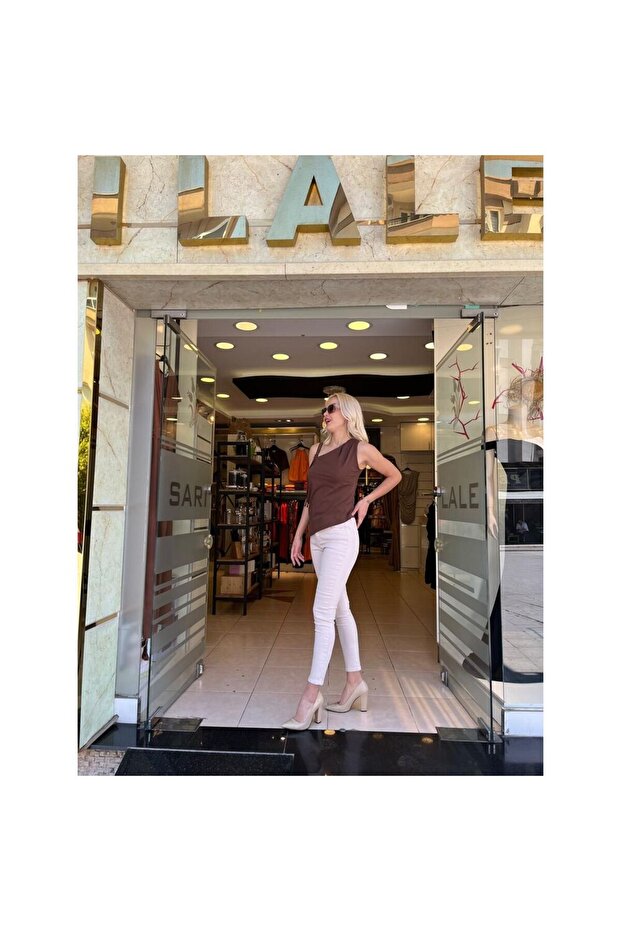 تي شيرت بقصة غير متماثلة - 5