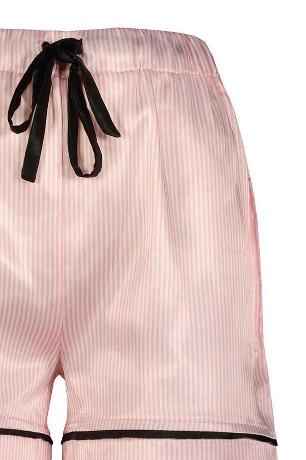 Lisanslı Düğmeli Kısa Kol Saten Şortlu Pijama Takımı Roz-70 - 3