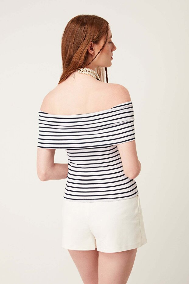 Off-Shoulder Ball - 5