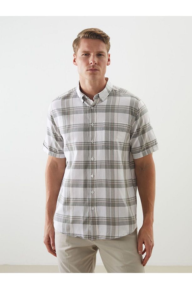 LCWAIKIKI Classic Regular Fit Kısa Kollu Ekose Gabardin Erkek Gömlek - 1