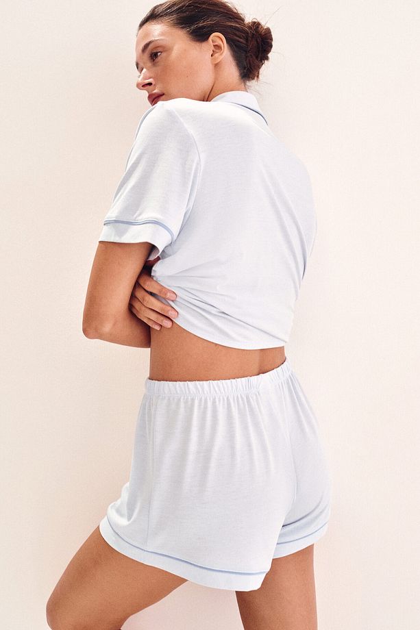 Gömlek ve Şortlu Pijama Takımı - 4