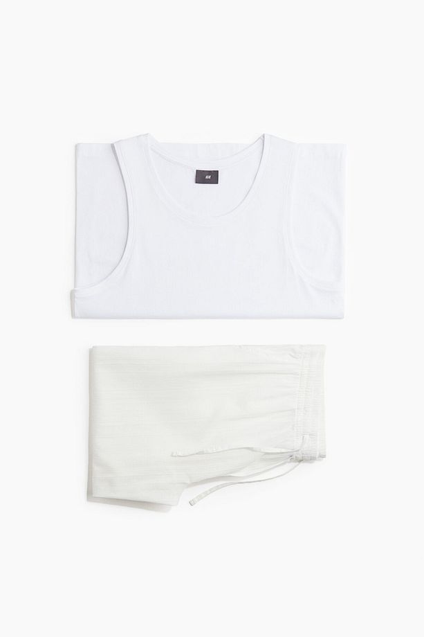 Kolsuz Üst ve Altlı Pijama Takımı - 3
