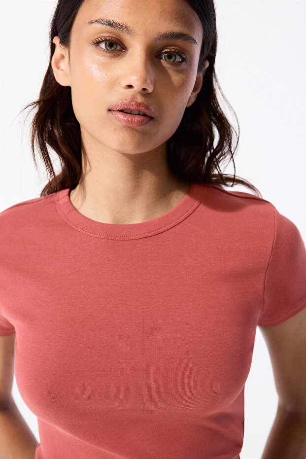 Basic vücuda oturan t-shirt - 6