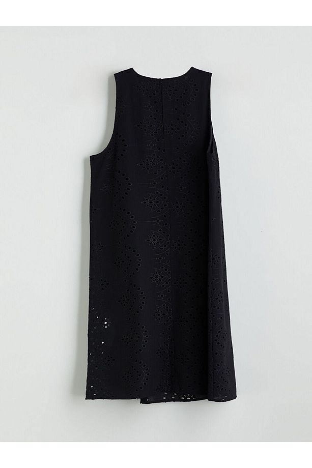 Bisiklet Yaka Ajurlu Mini Elbise - 6