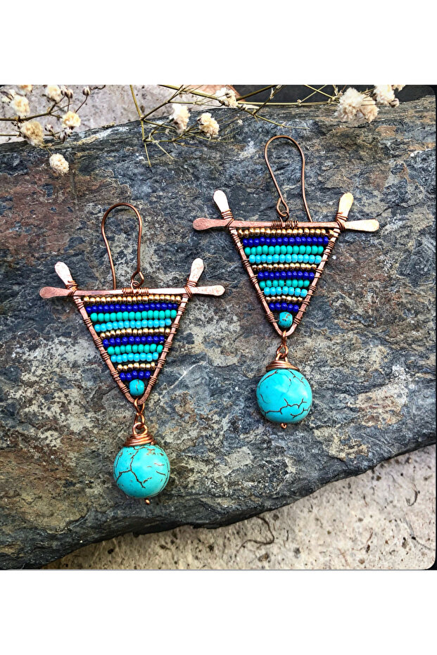 أقراط ملفوفة من سلك النحاس الفيروزي مصنوعة يدويًا - 1