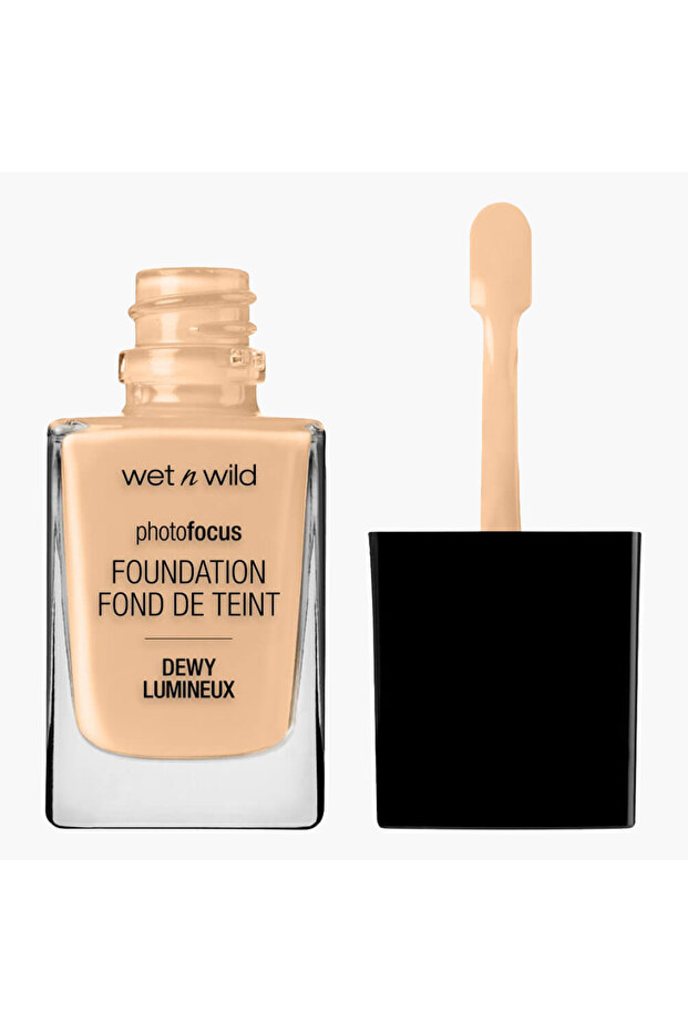 wet n wild Photo Focus Dewy Foundation