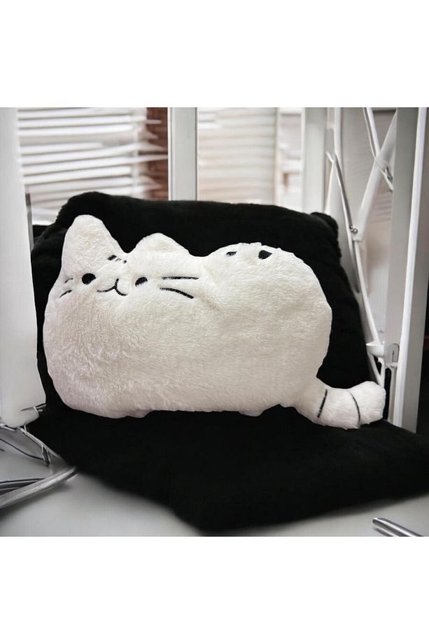 Sevimli Yatan Peluş Kedi Yastık - 1