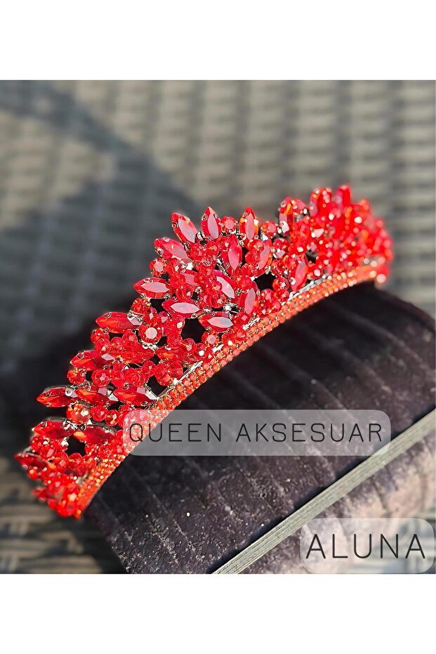 Aluna Ruby Red Crystal Stone Luxury Design Engagement Bridal Tiara Metal Crown with High Authentic Motif