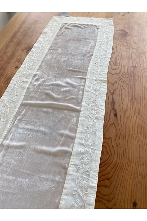 İpek Kadife Runner - 4