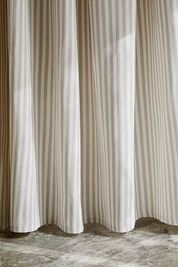Çizgili Duş Perdesi - 1