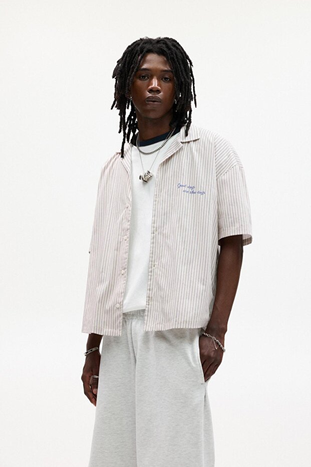 Çizgili kısa kollu gömlek - 2