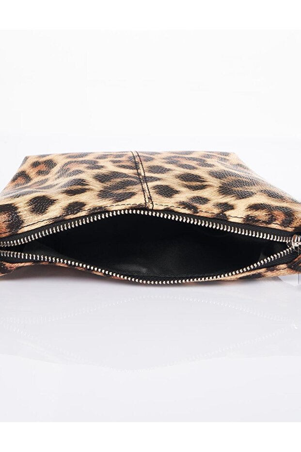 حقيبة كتف بنمط الفهد باللون البني - 6