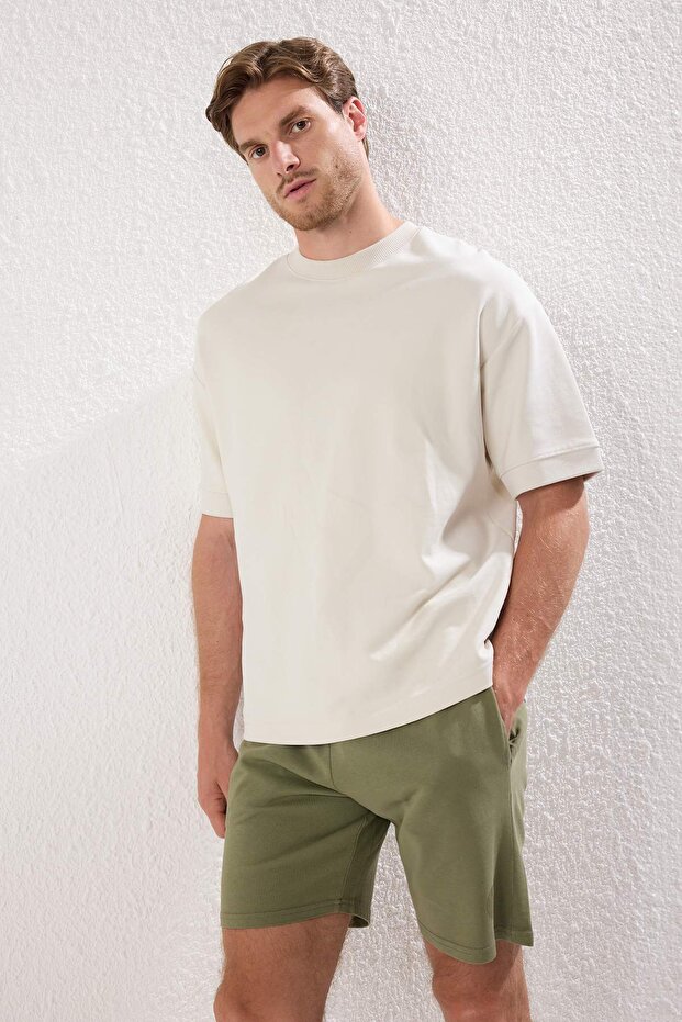 Haki Oversize/Geniş Kesim Yıkama/Eskitme Görünümlü %100 Pamuklu Şort & Bermuda TMNSS25SR00046 - 1