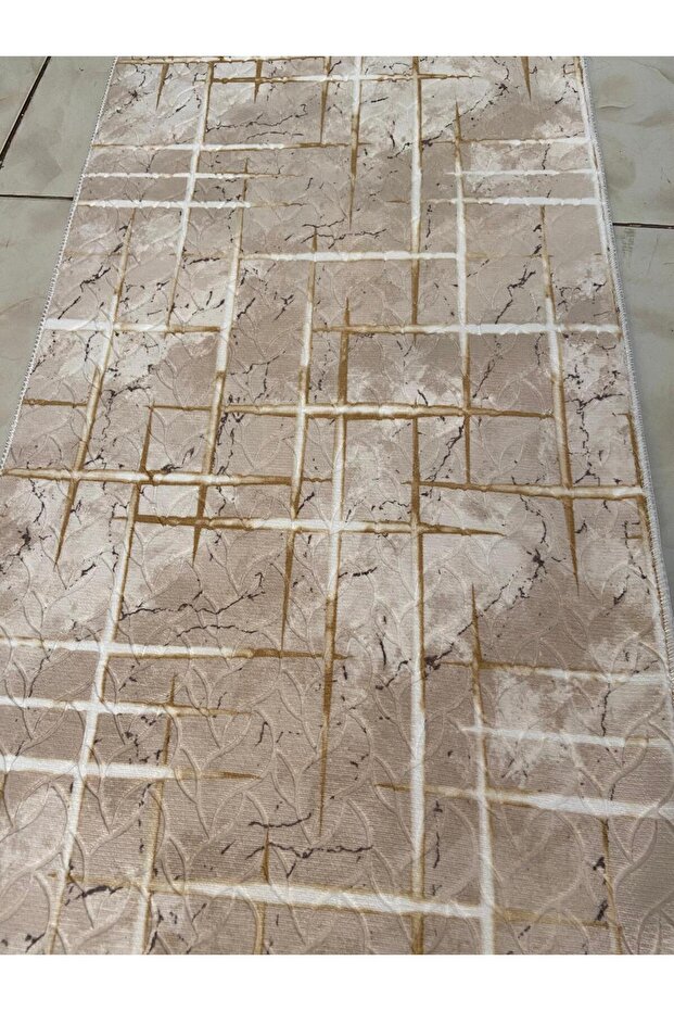 سجادة مقطوعة بقاعدة مضادة للانزلاق - 3