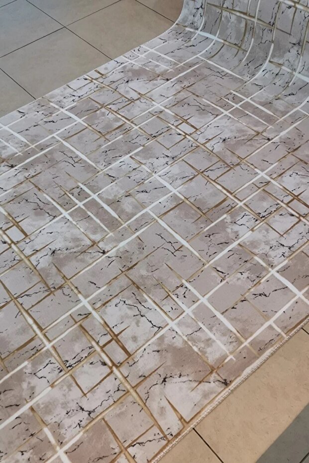 سجادة مقطوعة بقاعدة مضادة للانزلاق - 5